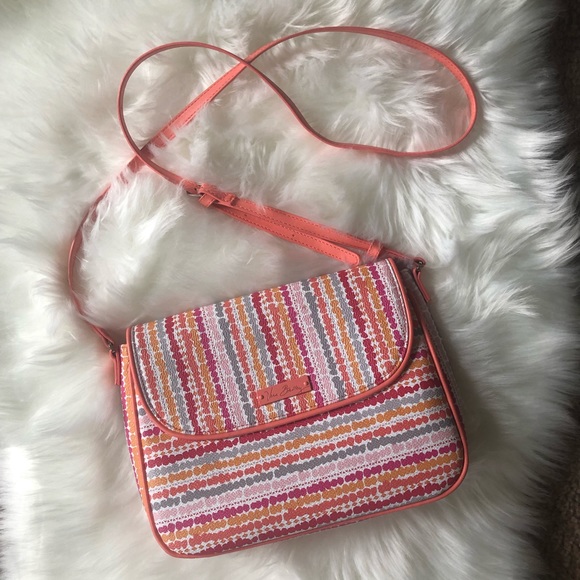 Vera Bradley Handbags - Vera Bradley Crossbody
